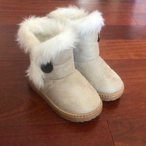 Girls boots fuzzy stylish shoes